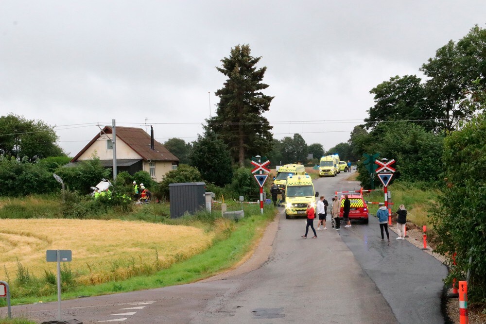 Kritiske til sikkerheten ved togovergang i Danmark der to nordmenn døde