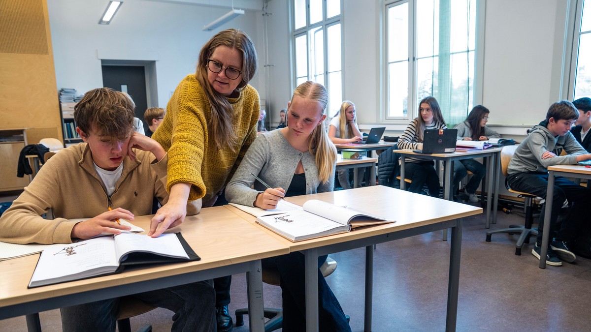 Stappfulle klasserom over hele landet: – Vanskelig å konsentrere seg