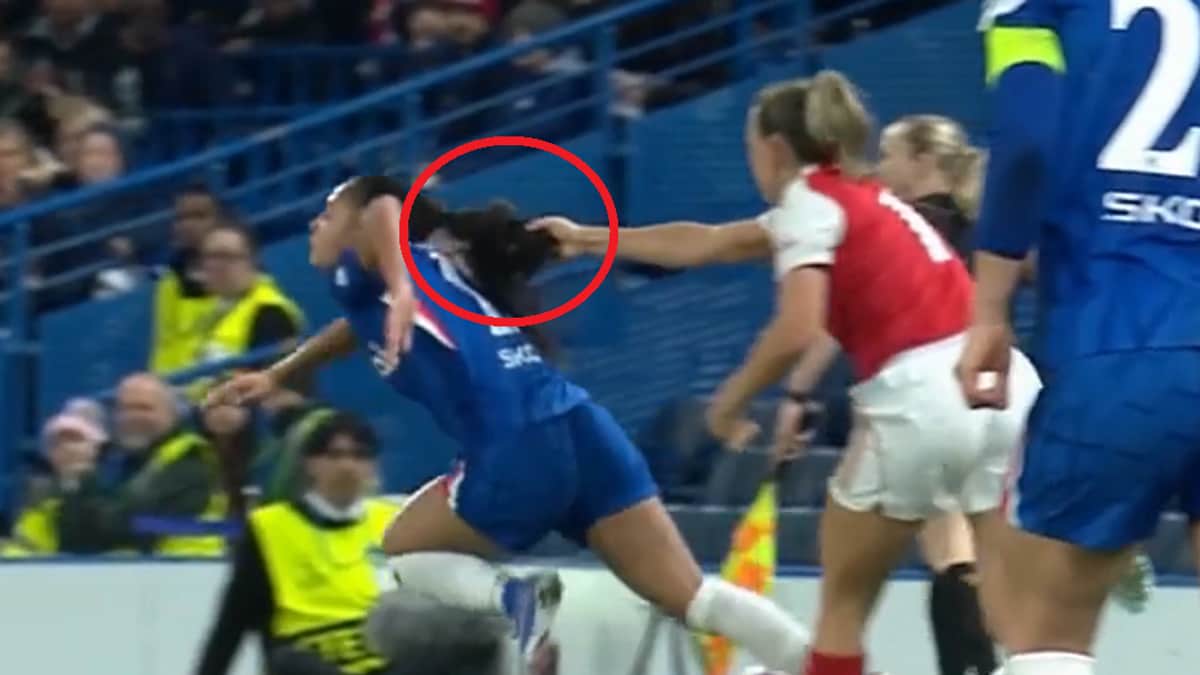 Rasende etter bisarr hendelse i Mesterligaen: Her lugger hun motspilleren