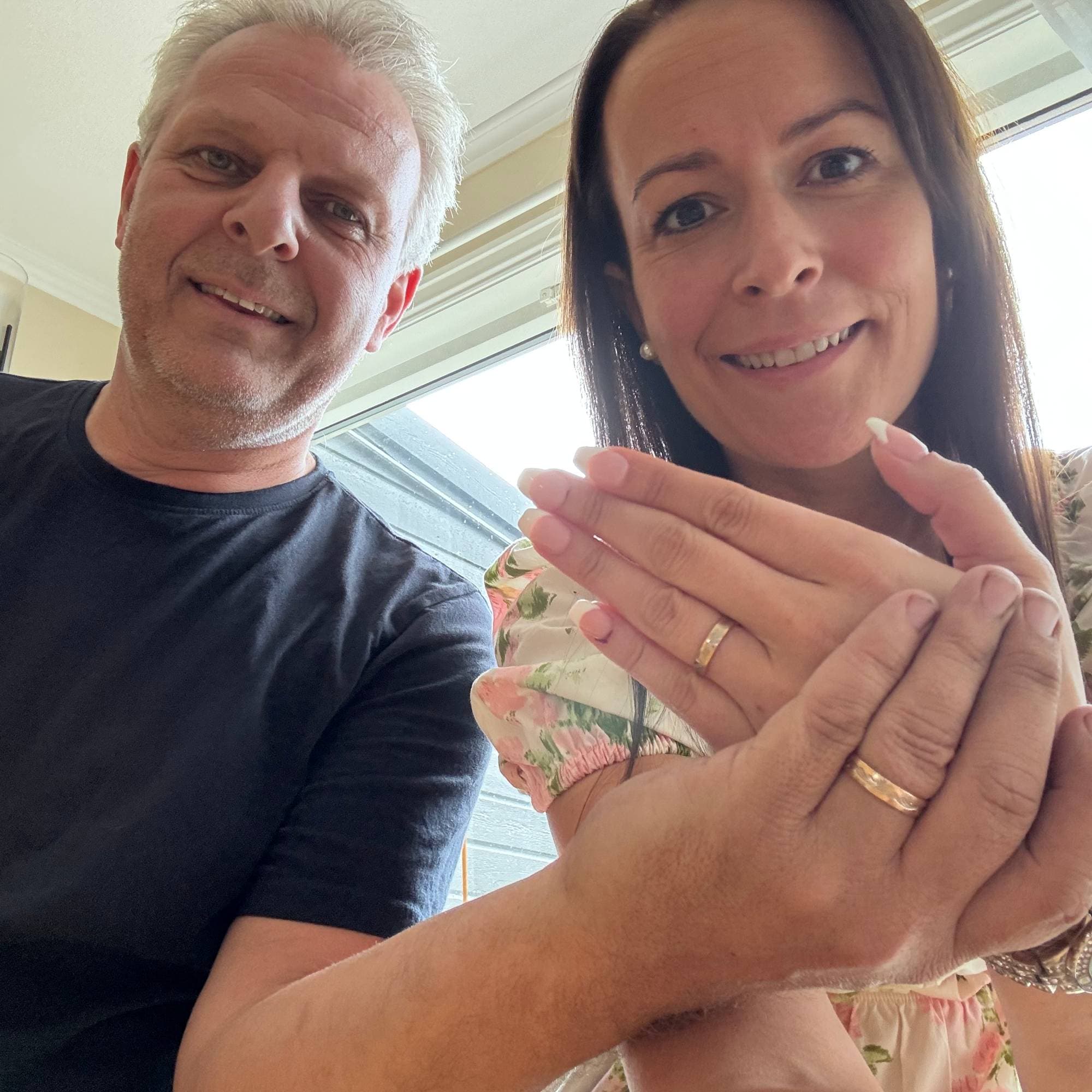 Stian Pettersen og Anita Vetteren gifter seg på Langesund bad lørdag 11. juli 2026