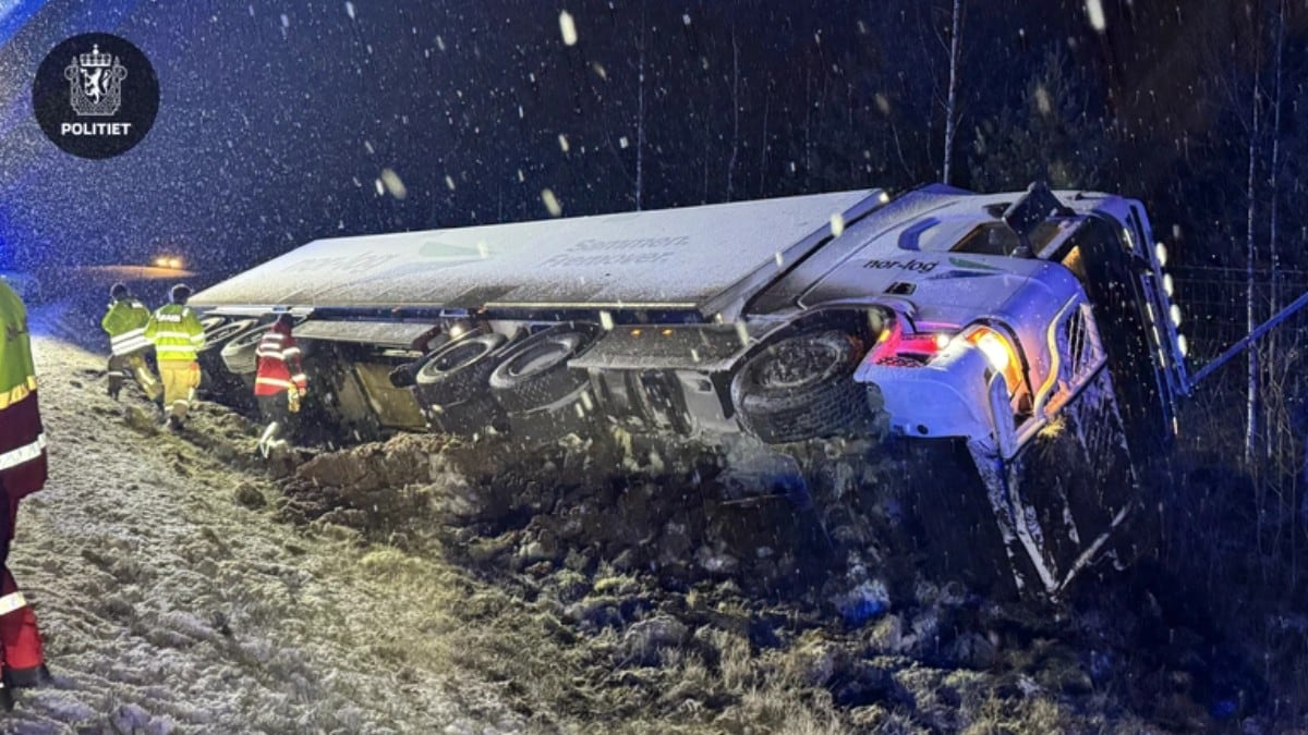 Glatte veier: Flere lastebiler veltet på Østlandet