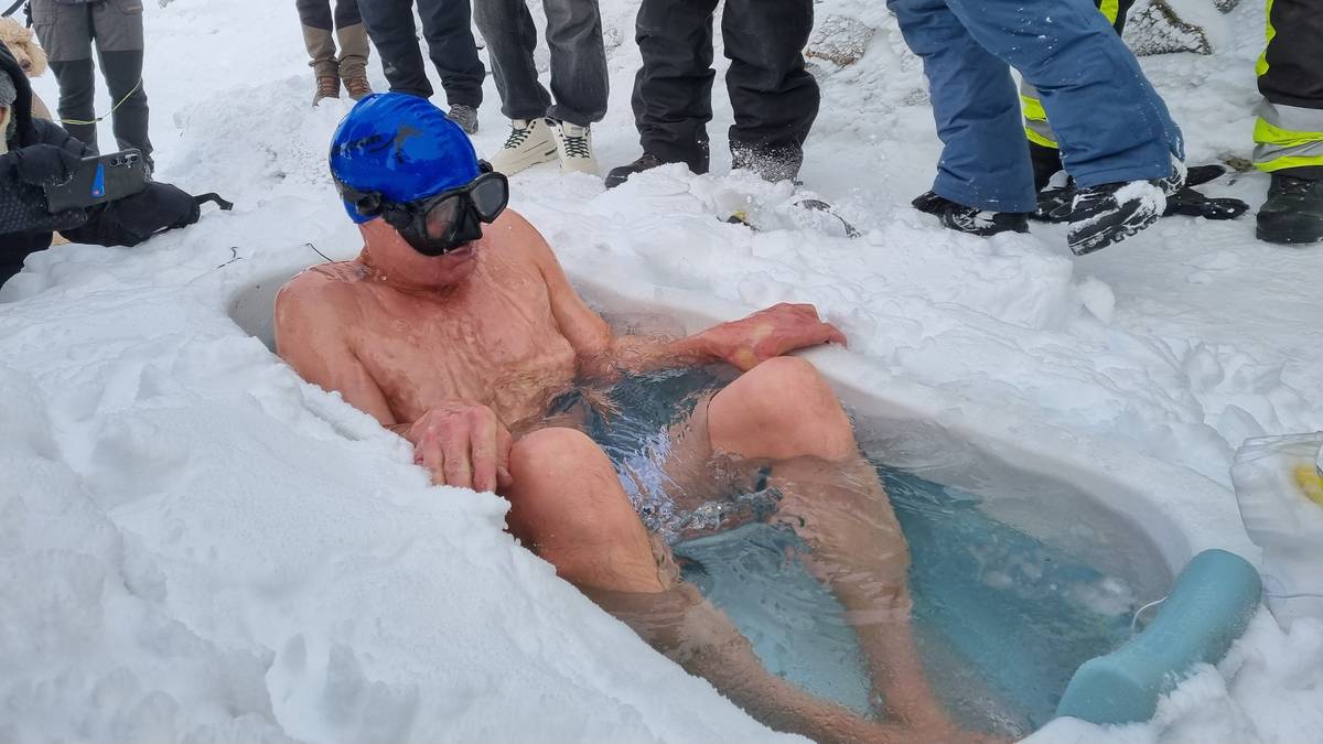Polakk i badekar satte verdensrekord på Gaustatoppen
