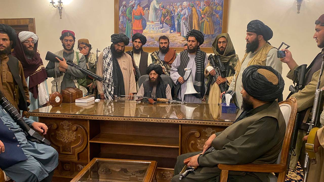 Igjen er Taliban ved makten i Afghanistan.