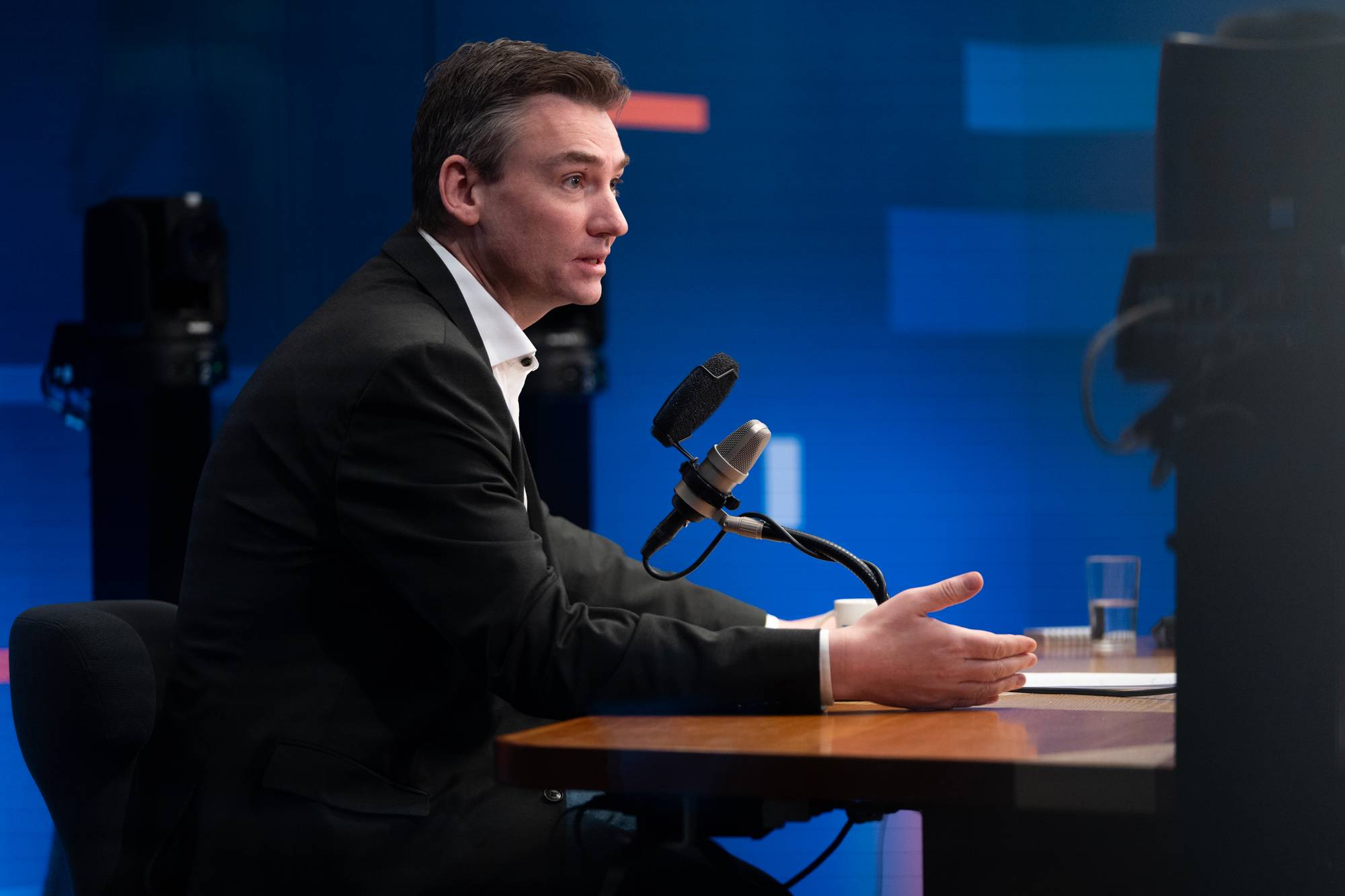 Henrik Asheim i politisk kvarter studio