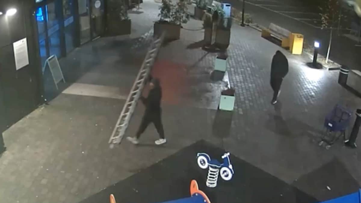 Seks personar pågripne etter sølvsmedtjuveri