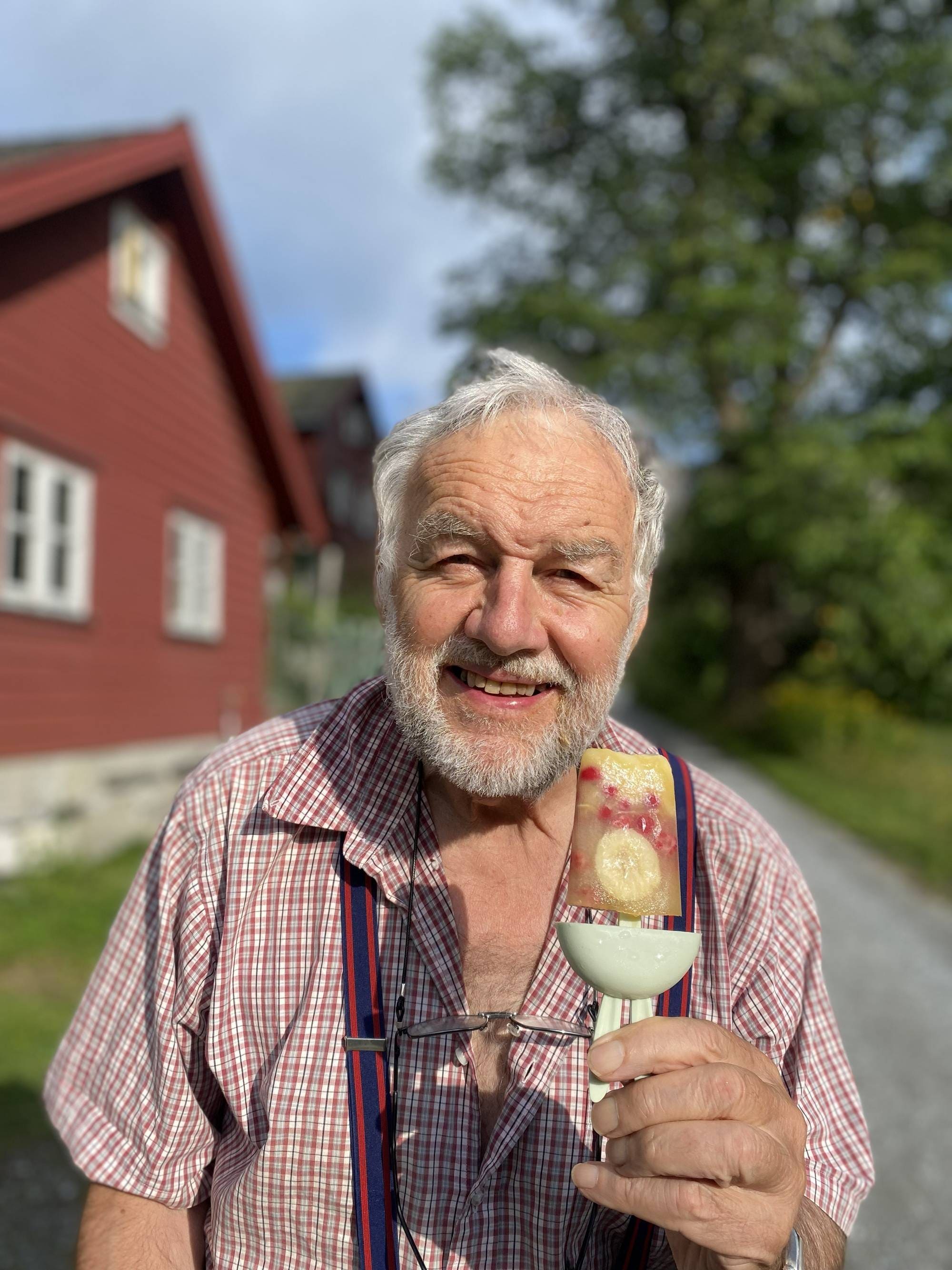 Besten nyt sommaren med is.