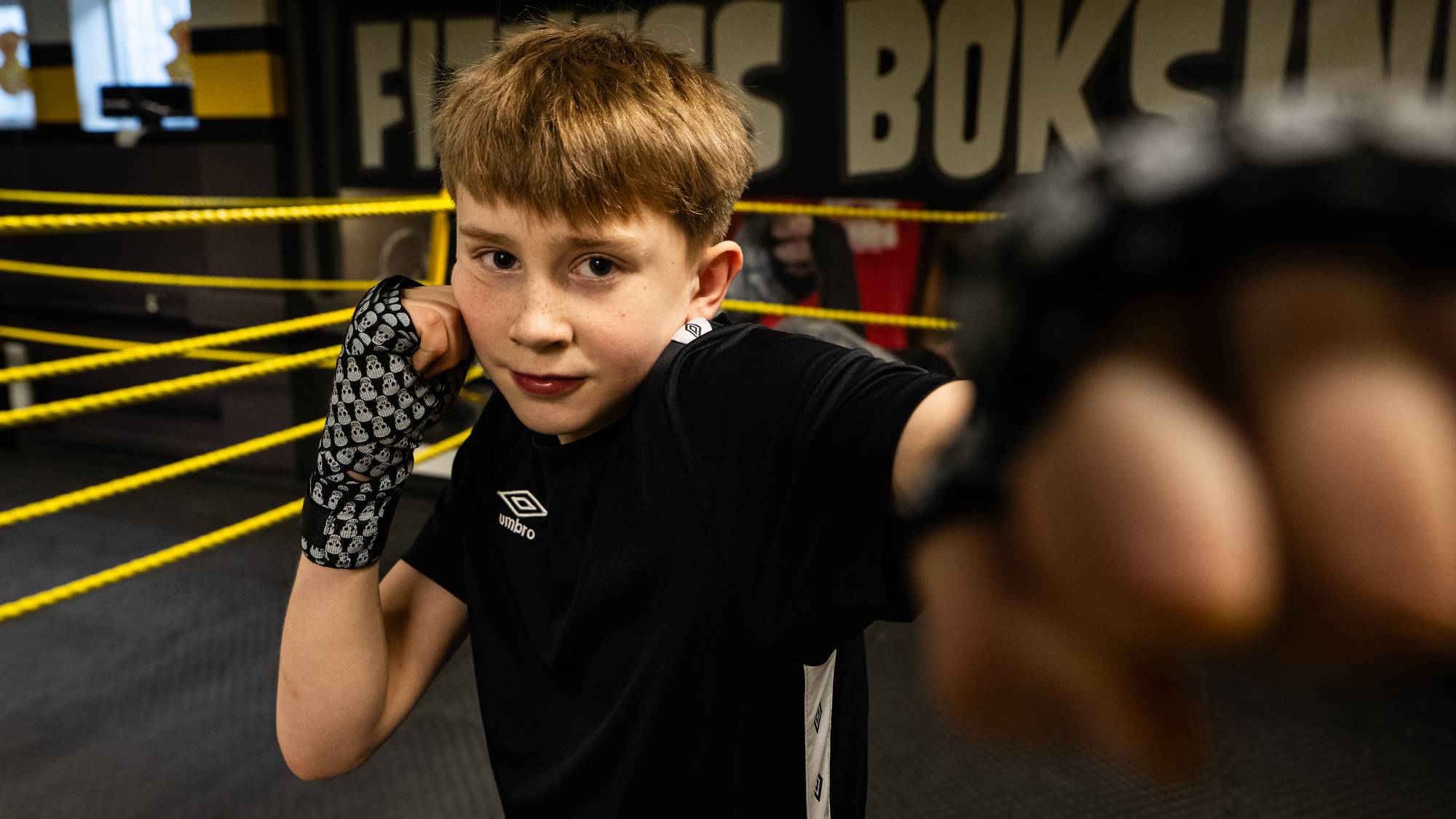trener Morten Skarpenes, Bastian skarpenes (10), Samrend Rush (14) og Karwan Rush