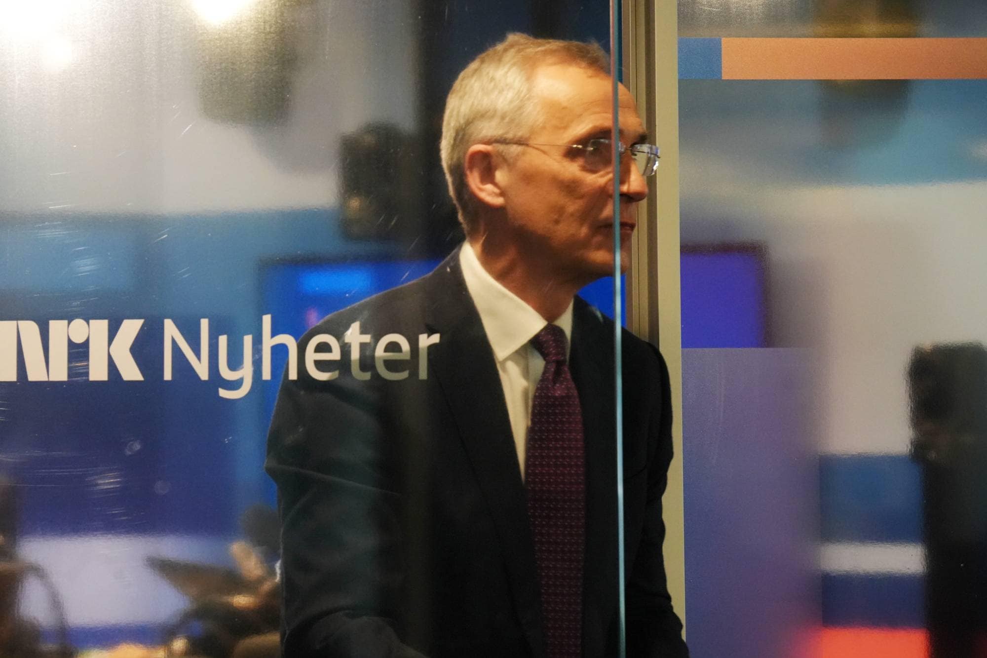Stoltenberg ut av studio
