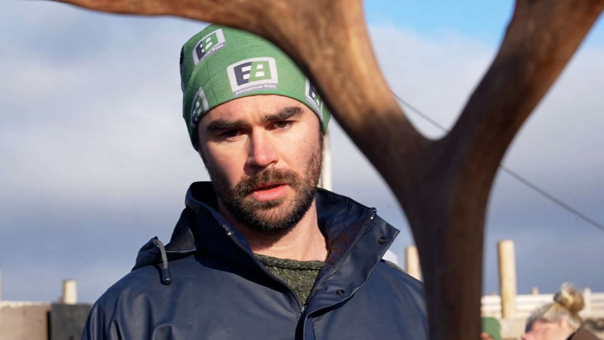 Irske Darren jobber gratis: – En opplevelse man ikke kan måle i penger