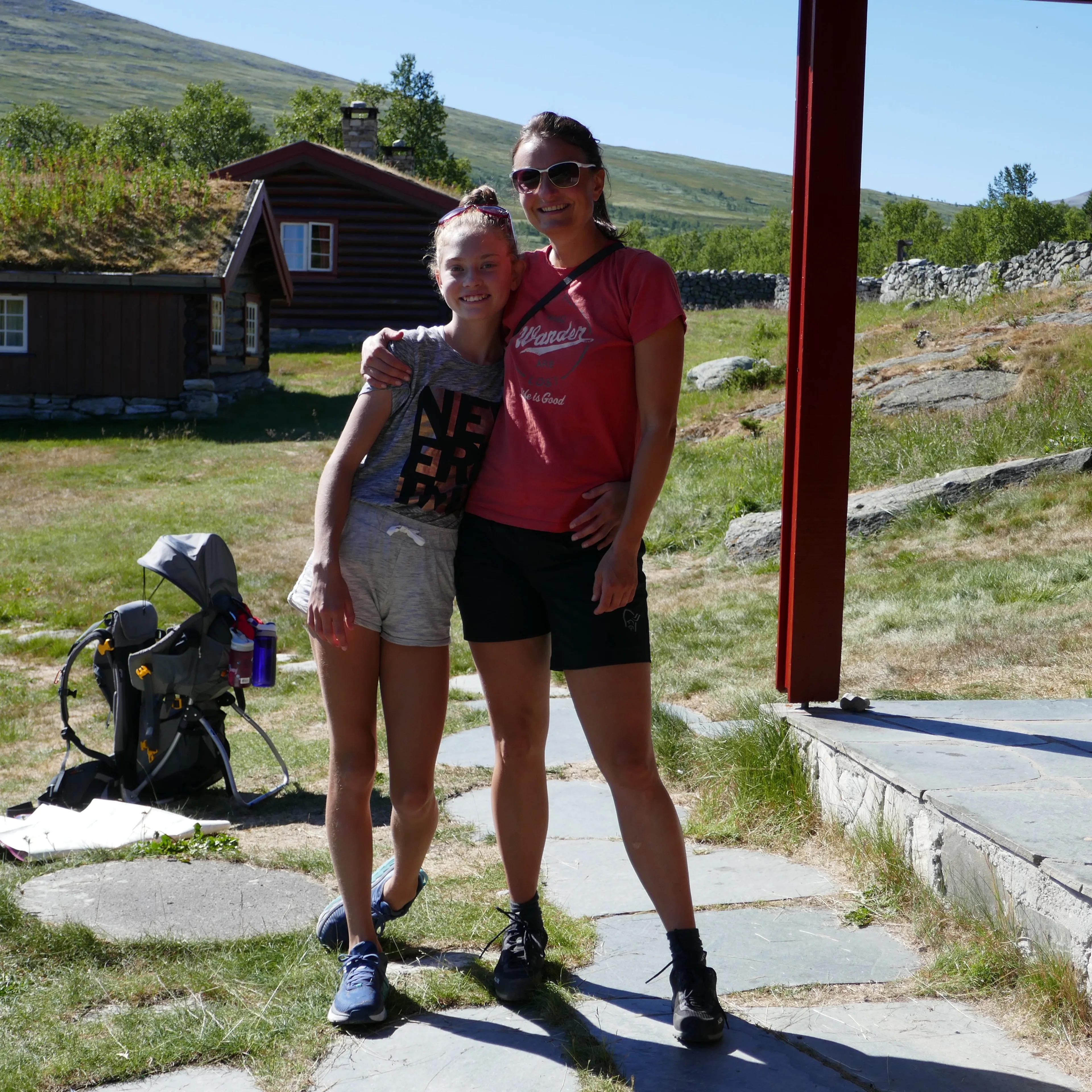 Birgit og Astrid Valla