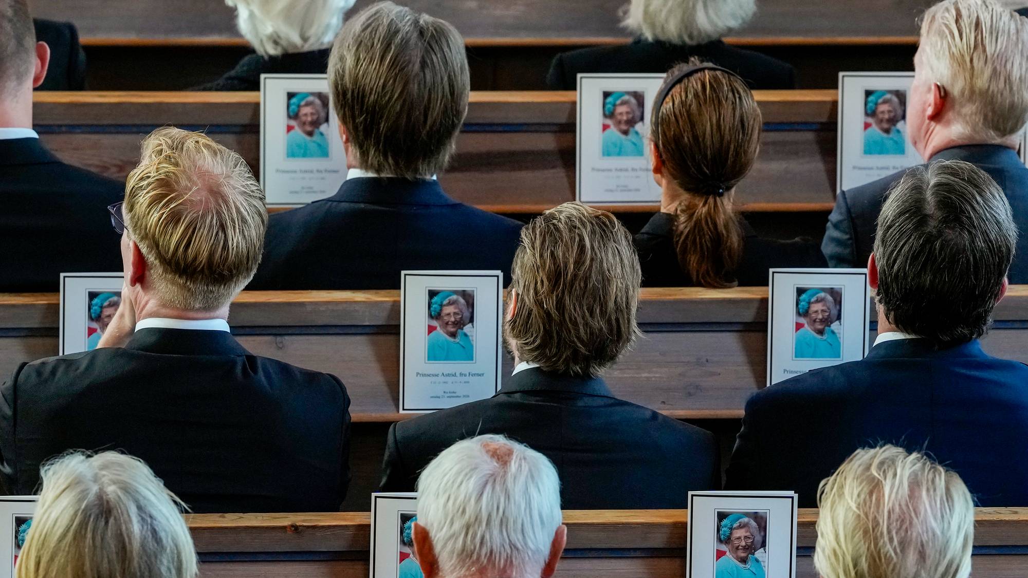 Gjester i prinsesse Astrid sin gravferd fra Ris kirke