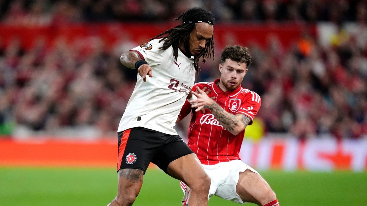 Nottingham Forest med sjokktap mot dansk motstand etter sen dramatikk