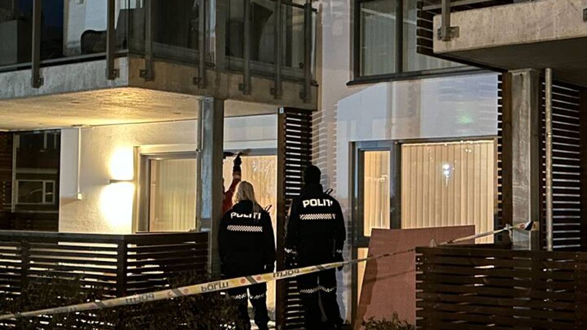 22 år Gammel Mann Drept Nå Etterforskes Politiet Nrk Vestfold Og