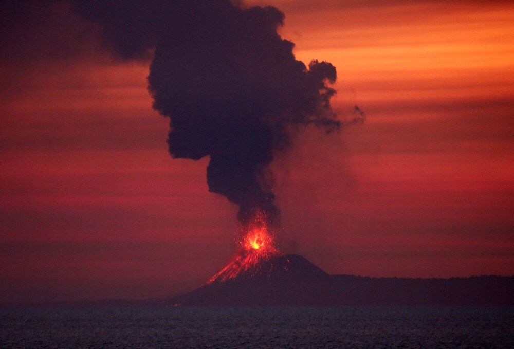 Den dødelige historien om «Krakatoas barn»: Oppstod under voldsomt utbrudd i 1883