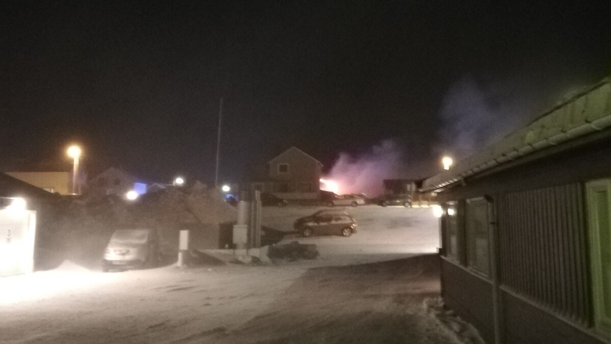 Brann i motell i Vardø, spredningsfare