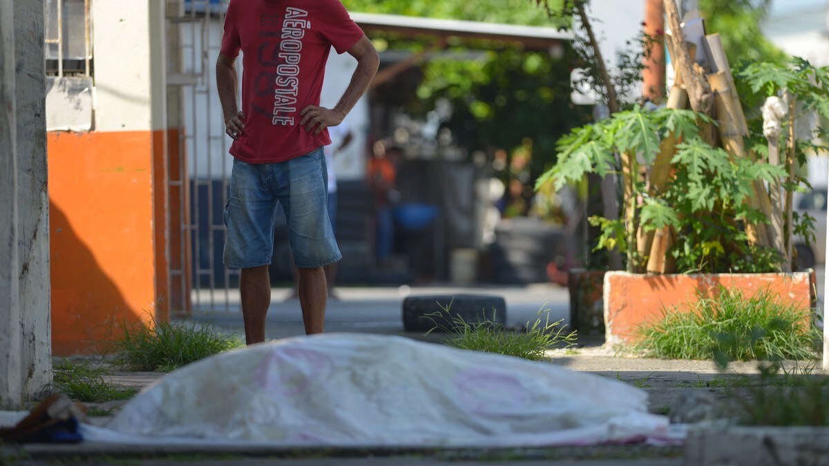 Ecuador: Døde koronaofre i gatene