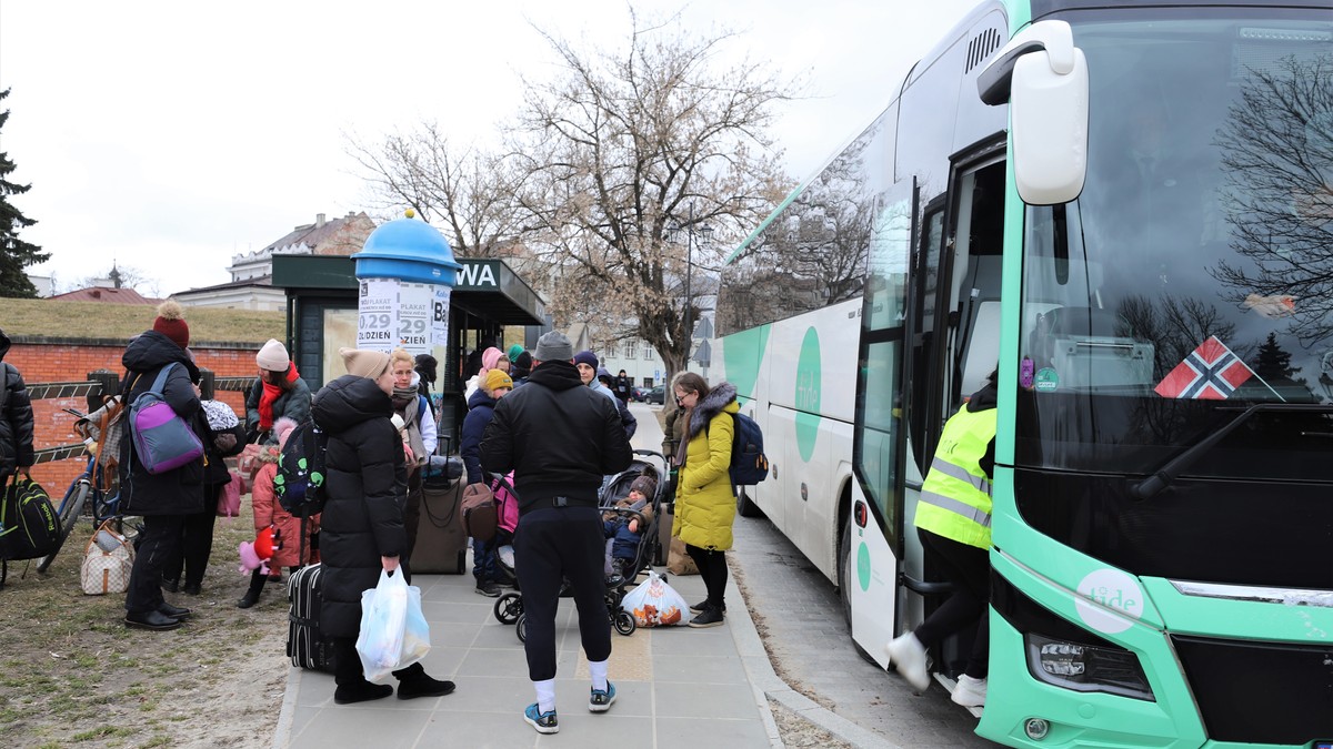 Flere hundre ukrainere kan få beskjed om å reise hjem