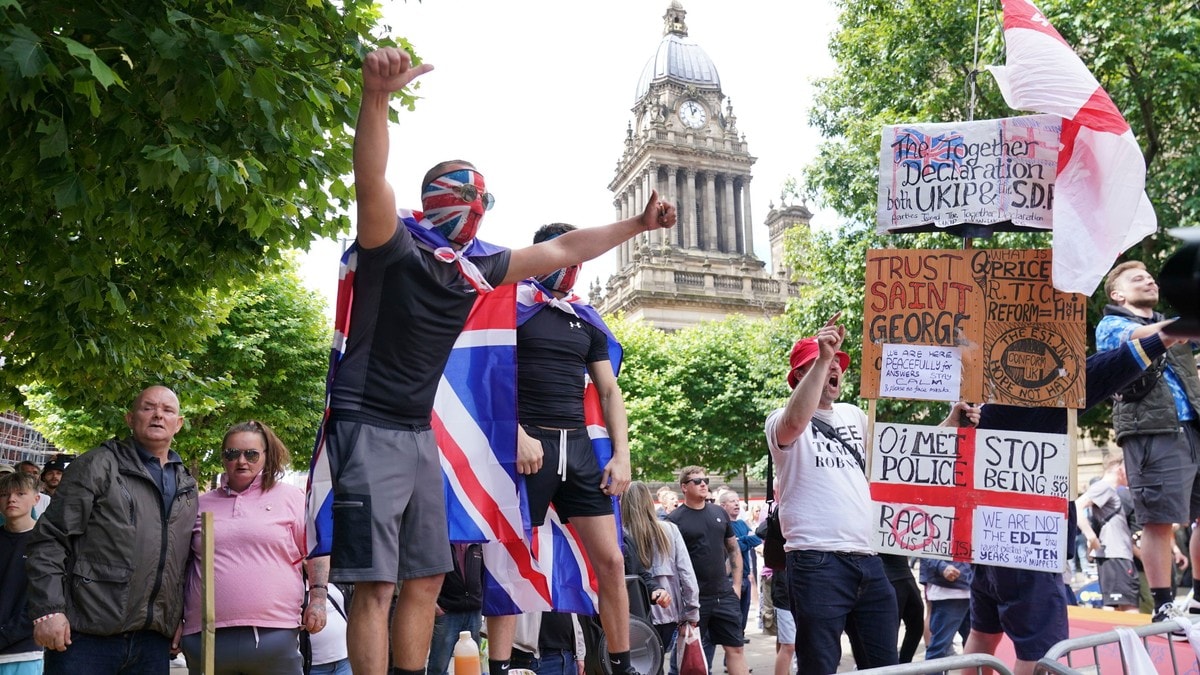 Demonstrasjonar fleire stader i Storbritannia