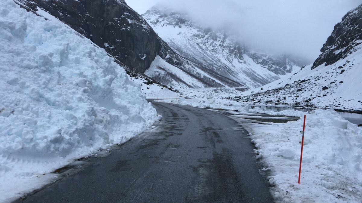 Betydelig snøskredfare i Møre og Romsdal denne helgen - veier er stengt