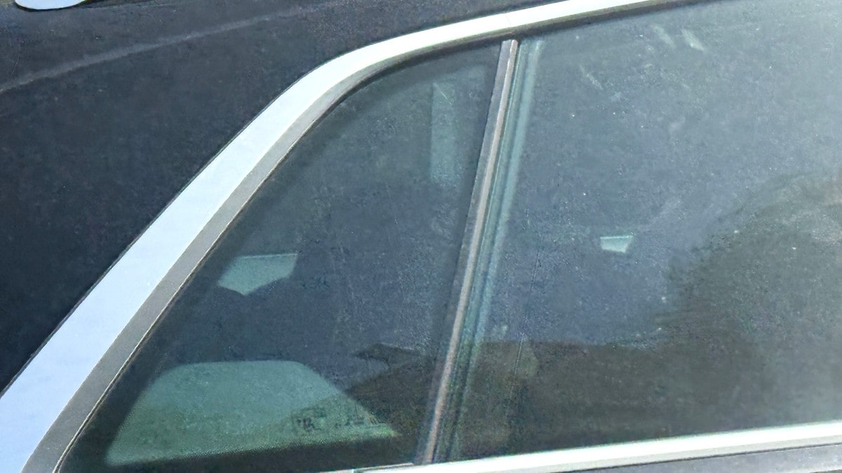 Her kjem dronning Sonja på sjukebesøk til kongen