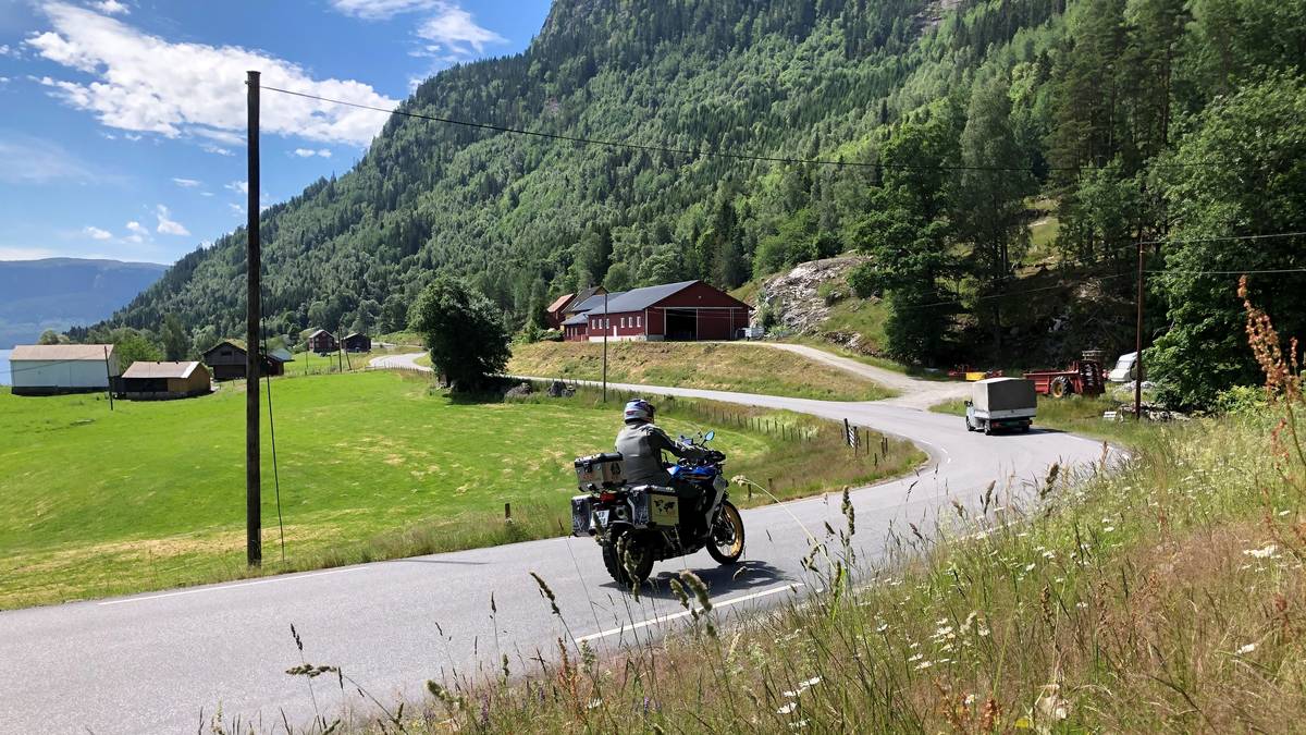 Gul midtstripe til Hovden i 2028
