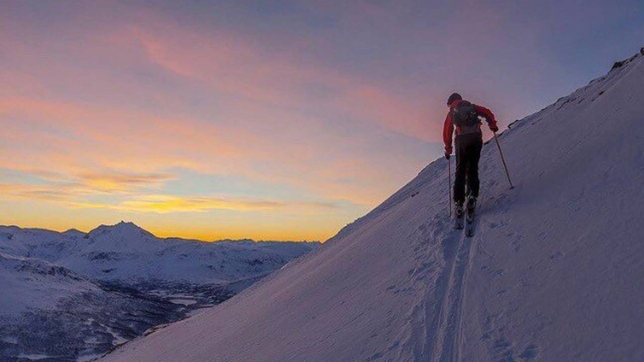 Han er glad i å gå i fjellet