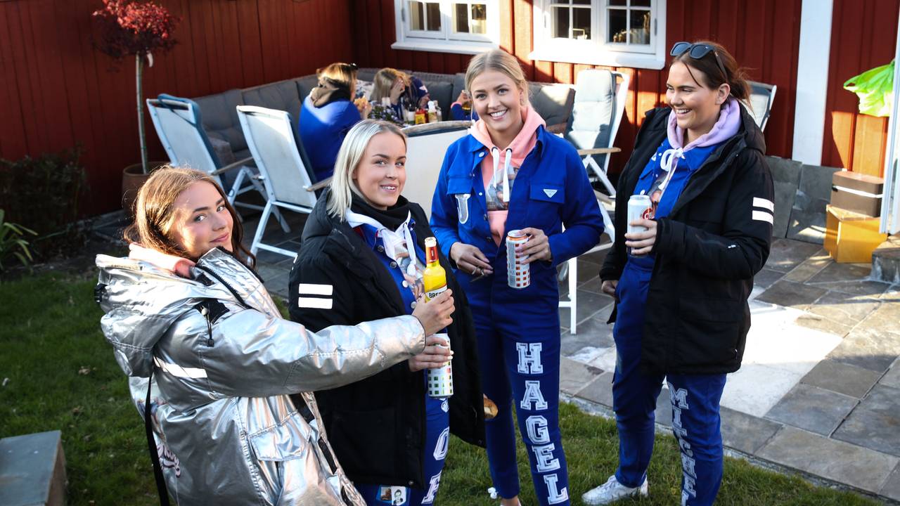 Vilde Aamot (t.v.), Sofia Gjermundnes, Julie Hageli og Mathilde Mitchell.