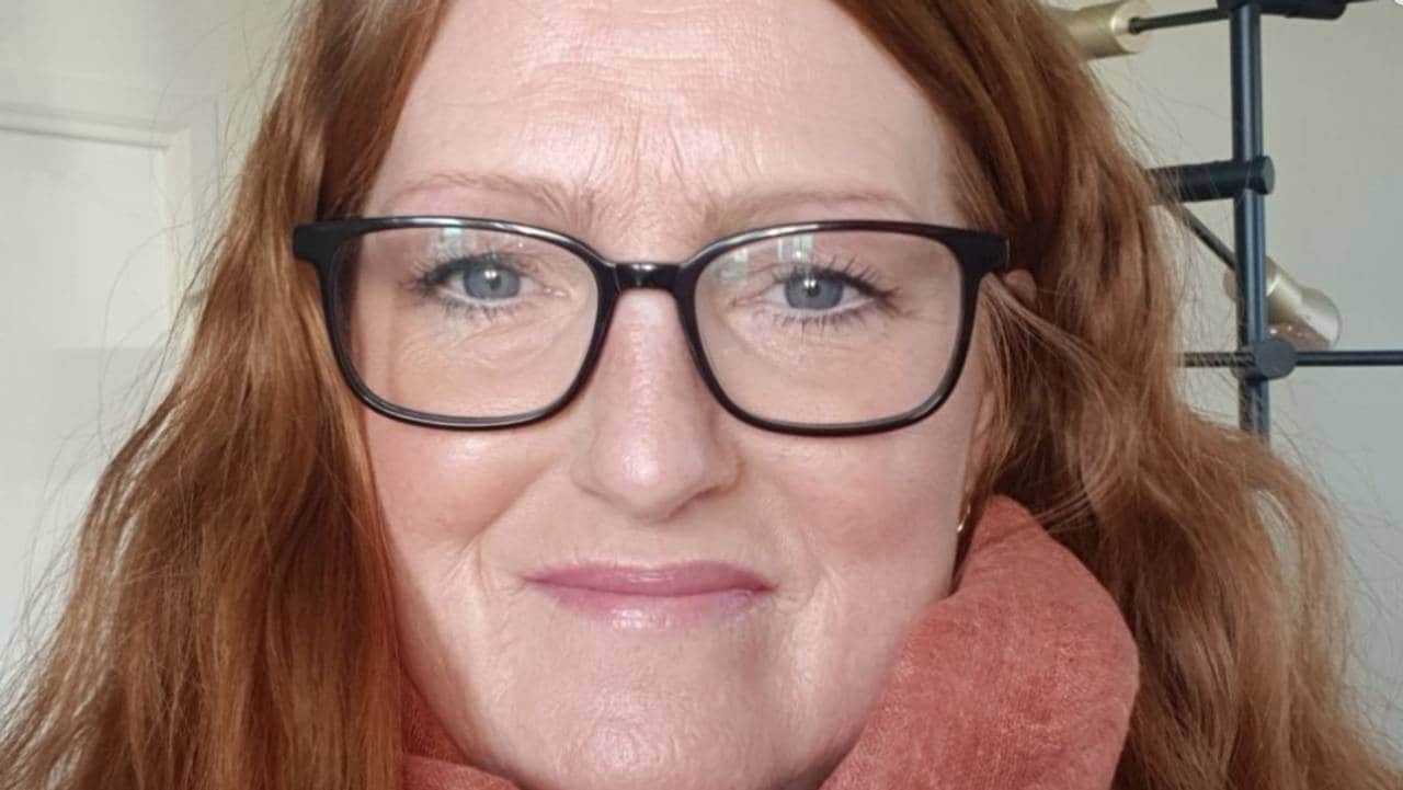Solveig har tatt selvportrett hjemme i Stavanger