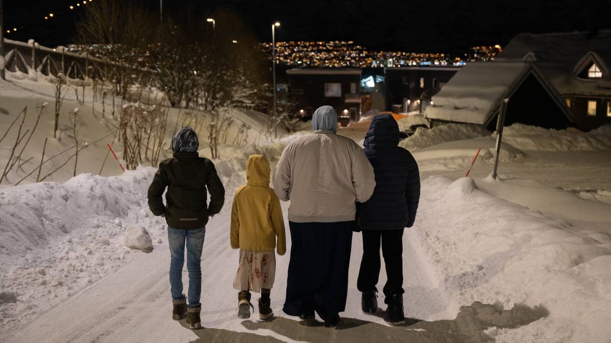 Familien bor i sin fjerde midlertidige bolig: – Jeg gråter ofte