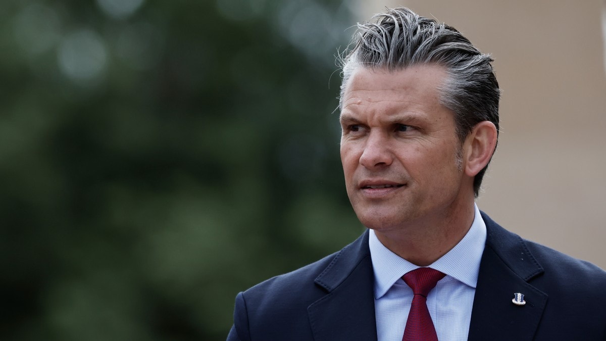 USAs forsvarsminister varsler kraftige amerikanske angrep mot Iran i natt