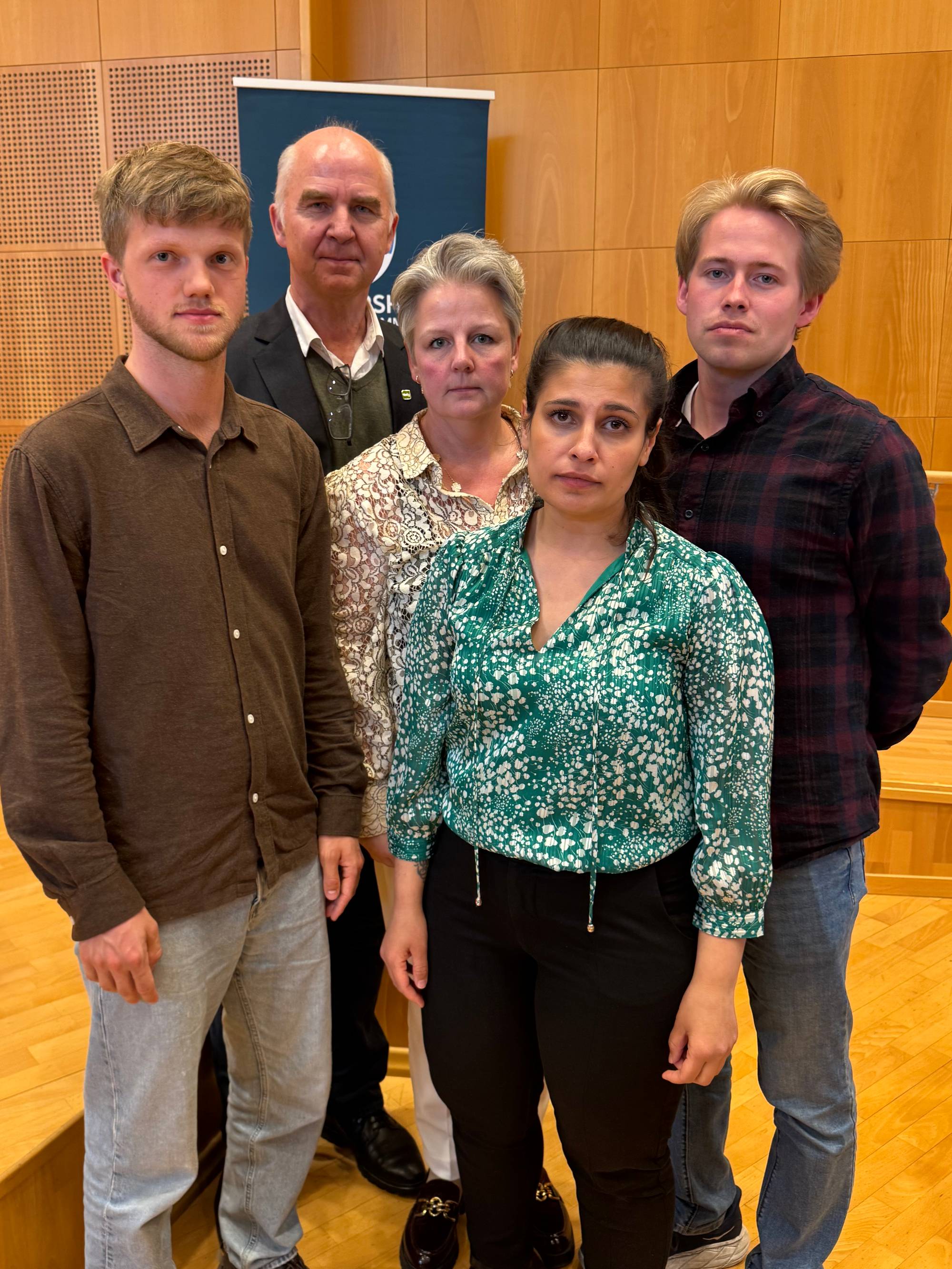 Fremmer mistillitsforslag Akershus - politikere