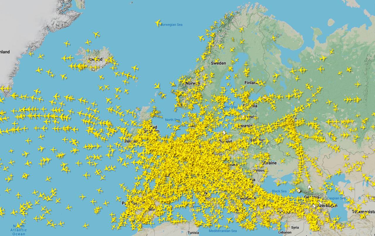 Flytrafikk over Atlanterhavet 18. desember 2019.