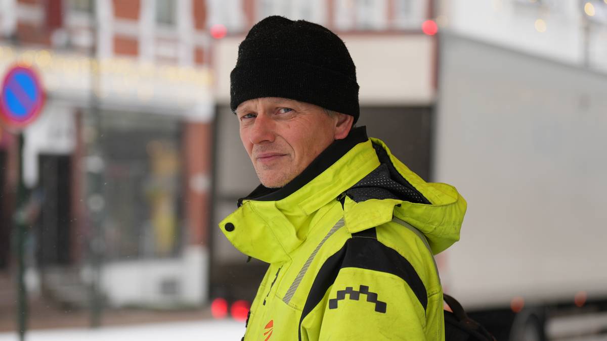 Beklager etter speilglatt veibane på E18