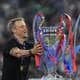 AFP Luis Enrique griper etter Mesterliga-trofeet