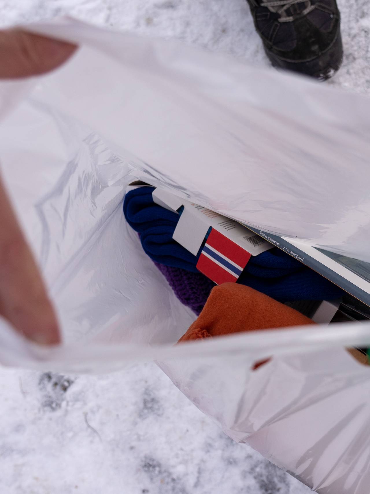 Frelsesarmeen på Lillehammer deler ut ved og julegaver