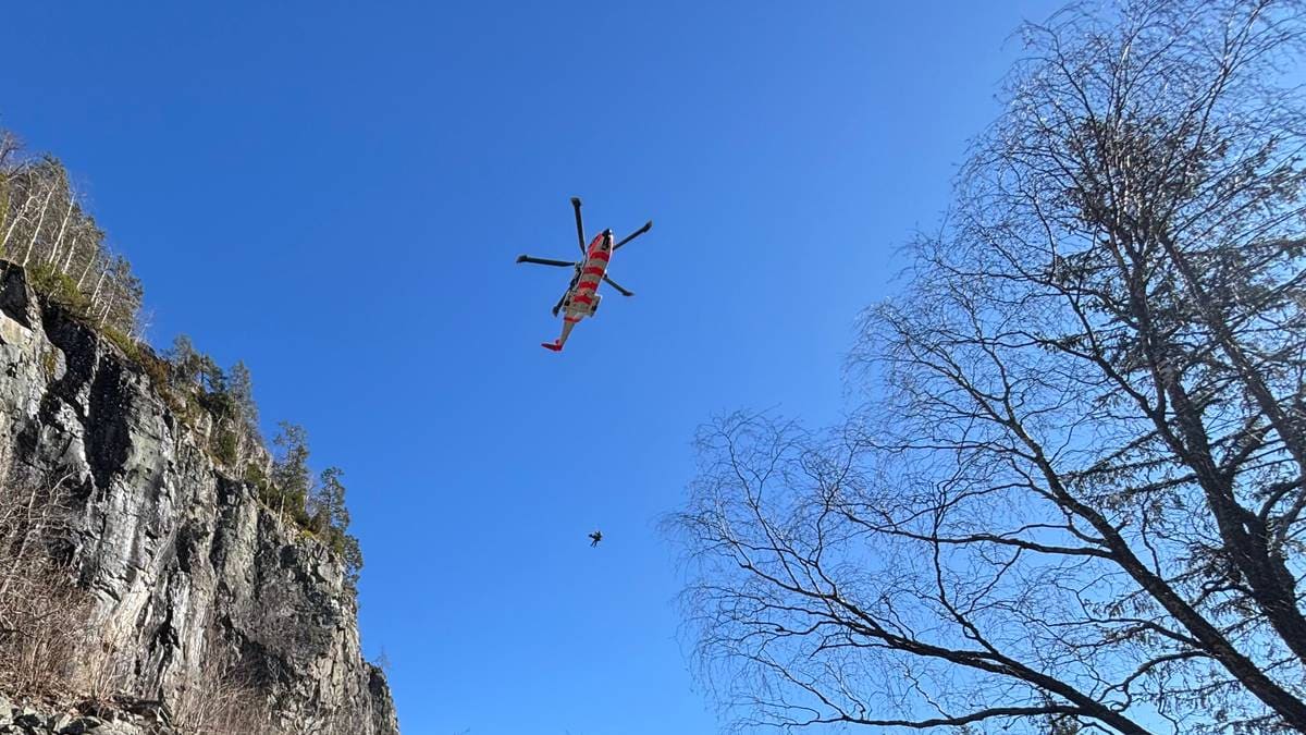 Klatrer falt 15 meter ned fra fjellvegg
