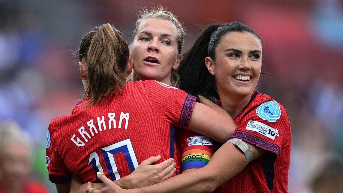 Ekspert mener Ada Hegerberg bør benkes i kvartfinalen