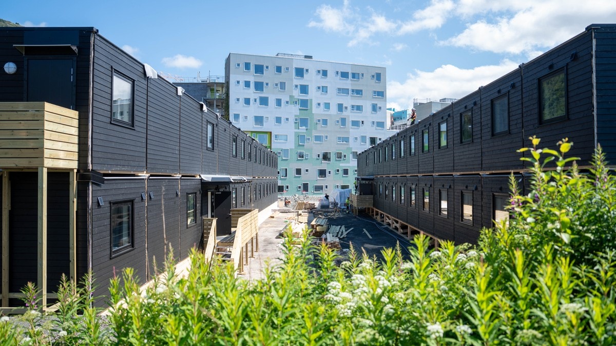 Slik skal storbyane huse studentane – Bergen set opp brakker i rekordfart