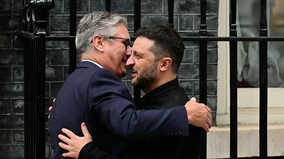 Zelenskyjs hese­blesende uke avsluttes i London