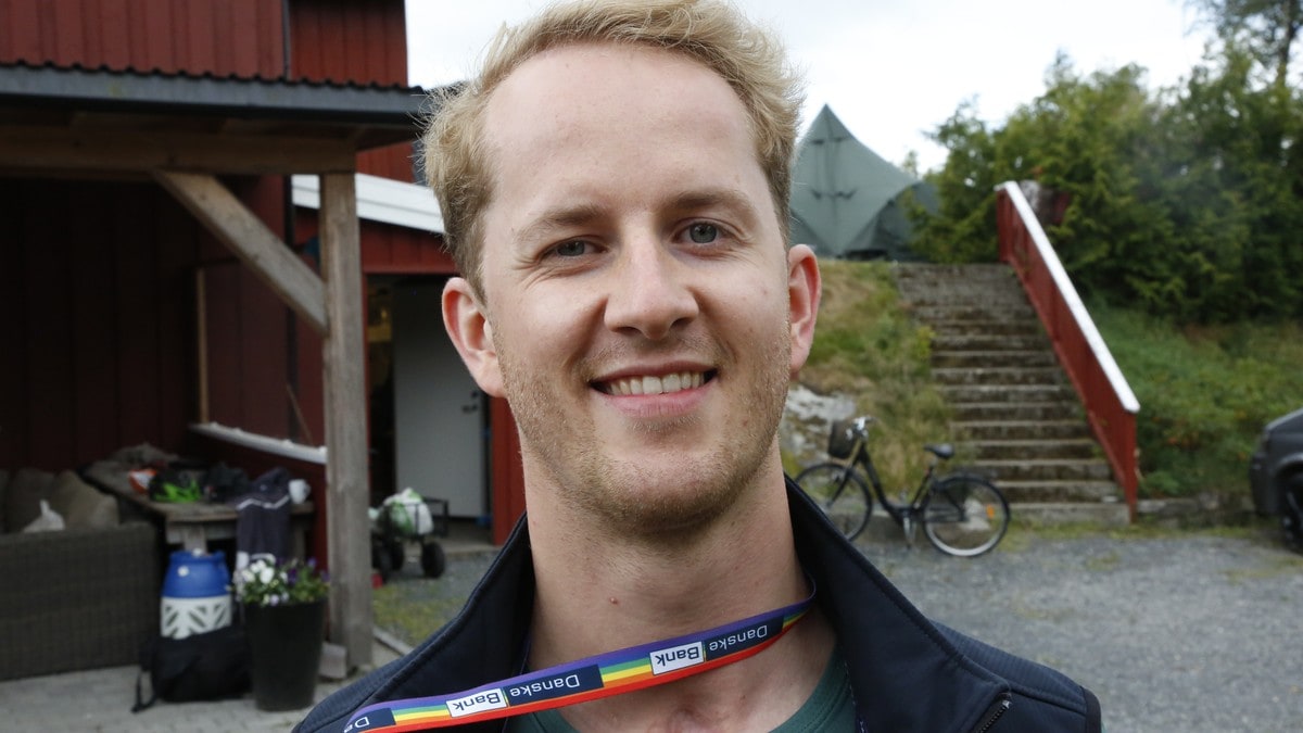 Kristoffer kjempet seg tilbake i arbeid etter skiulykke; debatt om uføretrygd for unge.