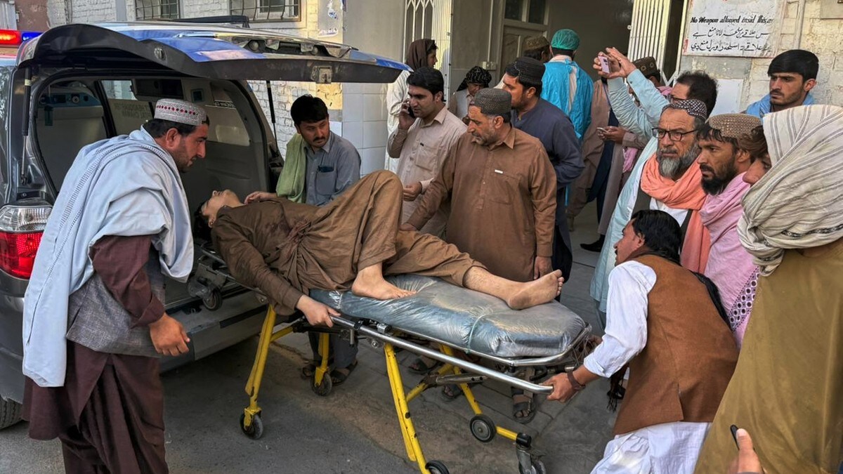 15 drept i angrep ved grensen til Pakistan, ifølge Taliban