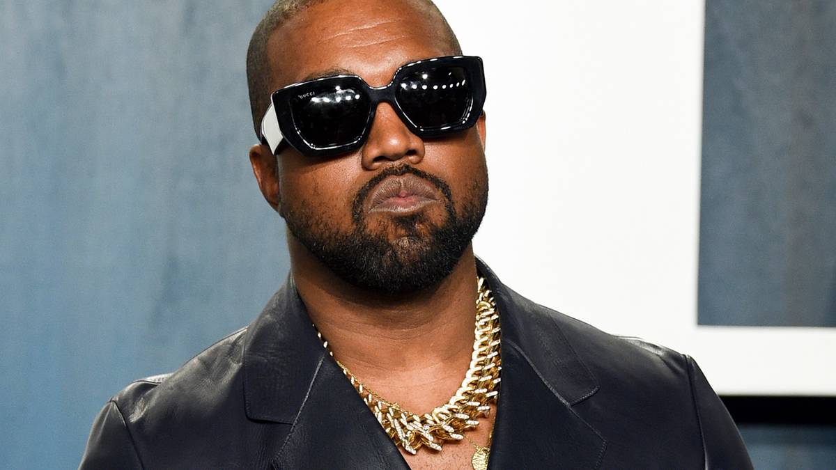 Da hyllet Kanye West Hitler. Igjen.