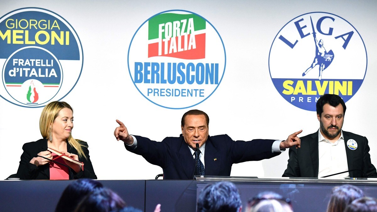 Berlusconi i storslag da høyrealliansen møttes i Roma 