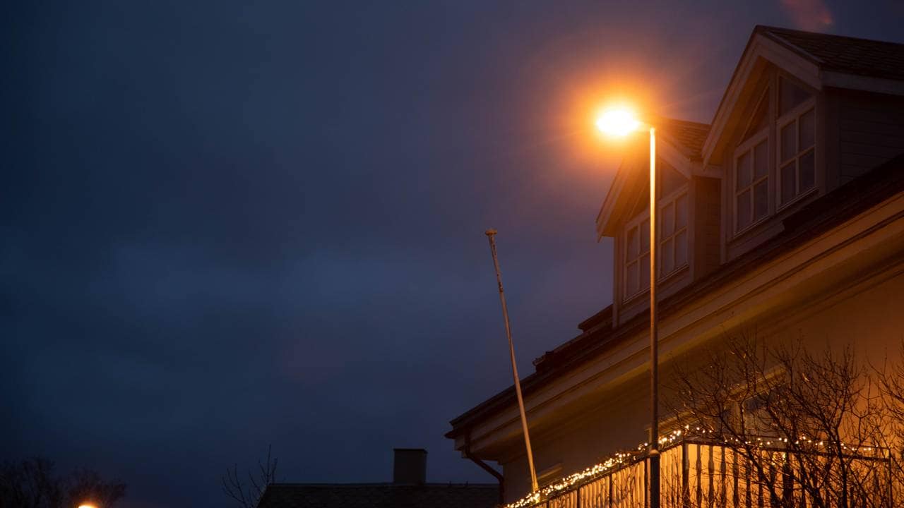 Fra oransje lys.