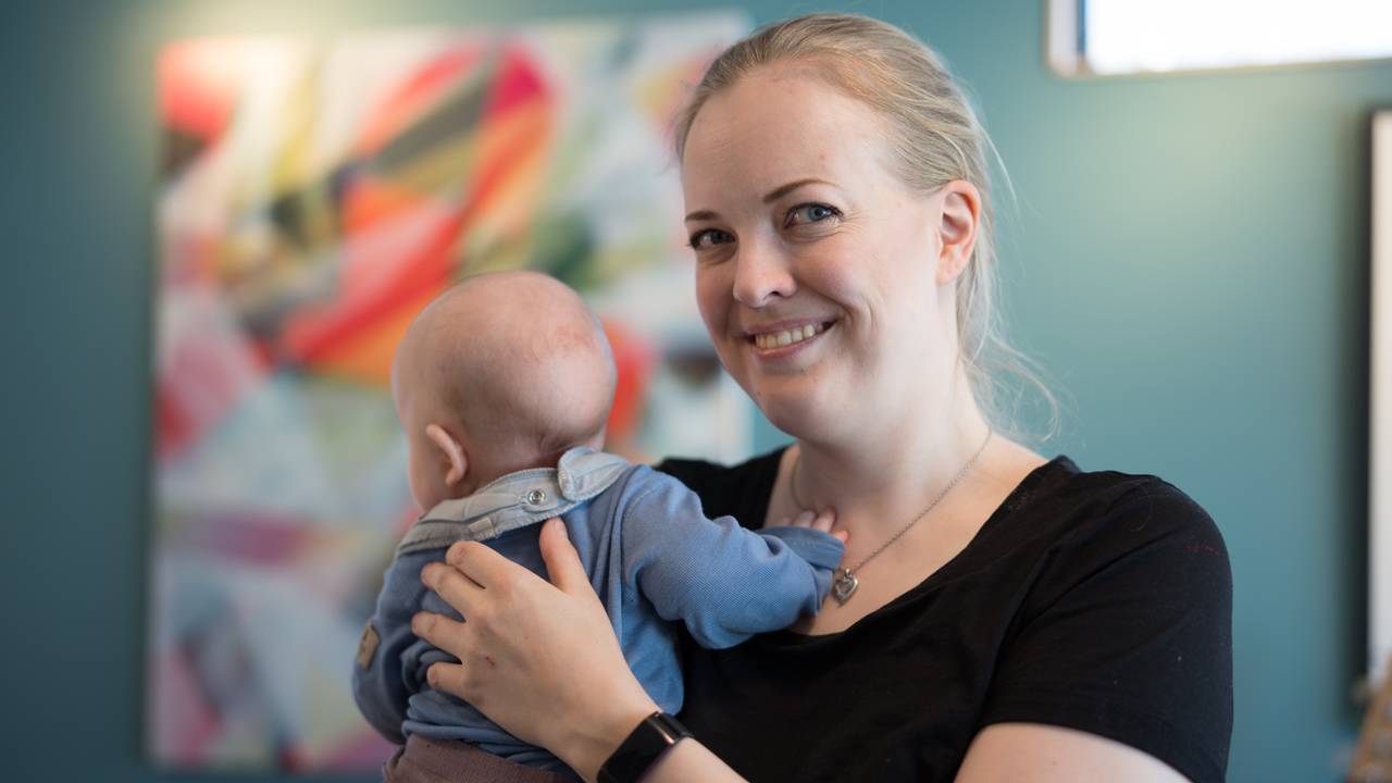 Ragne Stauri er en av dem som har hatt en lykkelig barndom med skilte foreldre.