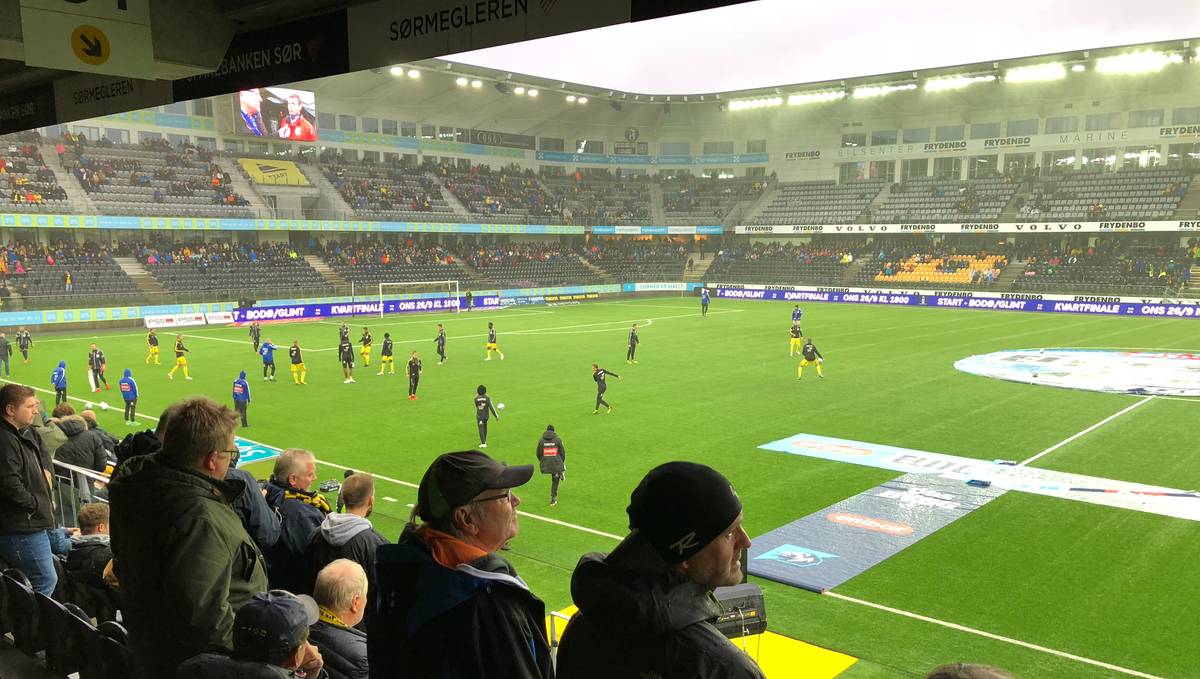 Begge Start-lag spiller kamp