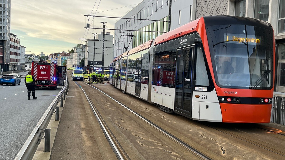 Kvinne døde etter bybaneulykken på Danmarks plass