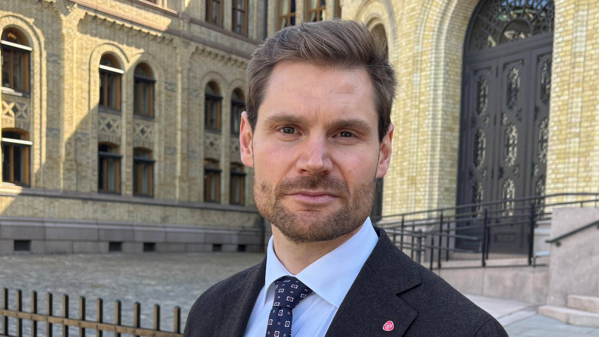Landbruksminister utenfor stortinget 