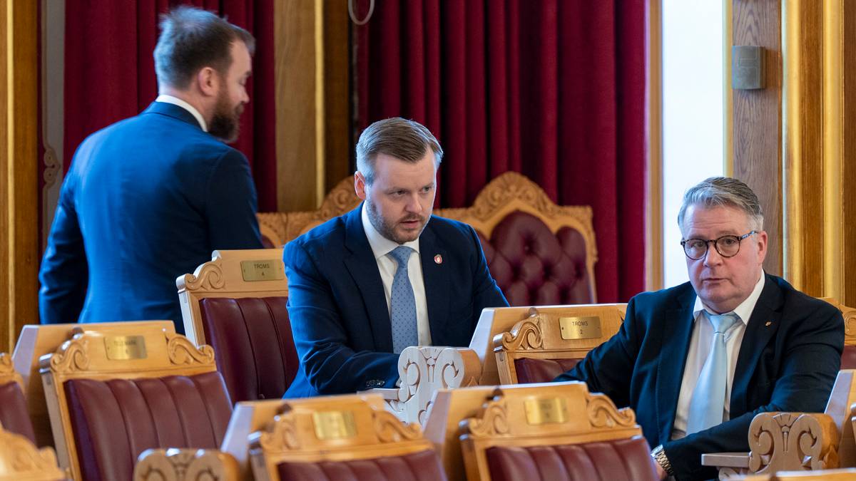 Regjeringen trosser stortingsflertallet: – Lever farlig som statsråd