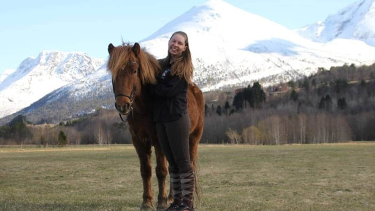 Ingunn studerer i «feil land» – kritisk til at regjeringa forskjellsbehandlar